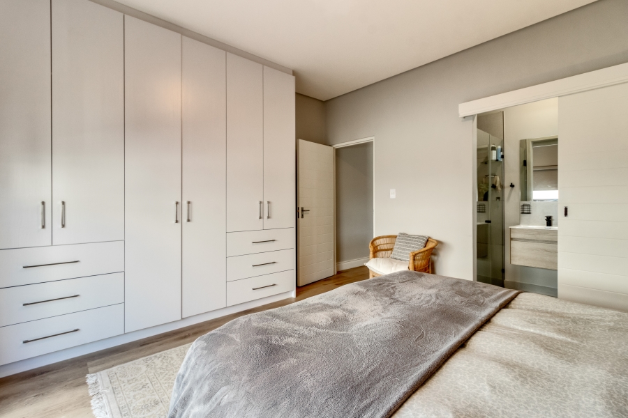 3 Bedroom Property for Sale in Aan de Wijnlanden Western Cape
